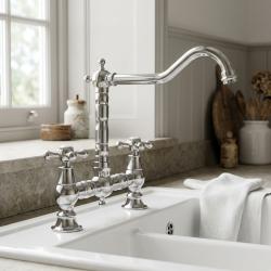 vintage-chrome-kitchen-faucet-with-handles